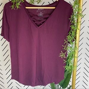 ✨ 3/$15 ✨ Basic Red Laced Tee